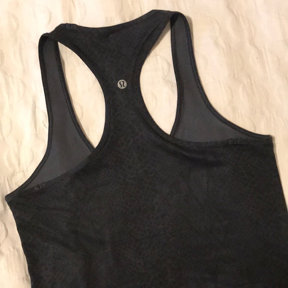 Lululemon tank top
